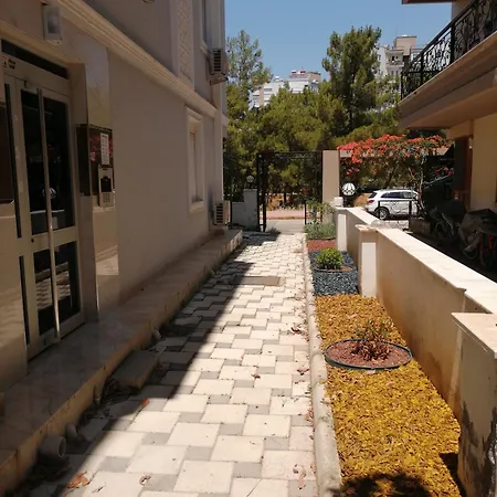Kralice Five Konyaalti Apartman